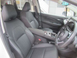 乗り降りしやすい運転席&フロアマット付き♪◎掲載後すぐに販売が決まってしまう場合もございますのでご来店前にお電話でご予約を頂ければ幸いです。