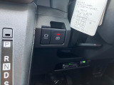 電動パーキング標準装備
