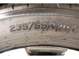 235/55R20   車両装着標準タイヤサイズです。 タイヤのご相談もトヨタモビリティ石川にお任せください