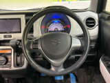 【純正革巻きステアリング】上質な革を使用することで、手にしっかり馴染みとても運転しやすいハンドルです♪