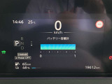 メーター中央部にドライブアシストディスプレイがあり、ドライバーに必要な車両情報を表示してくれます♪