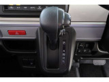 CVT(無段変速機)を採用しています!走行シーンにマッチした変速比で快適ドライブが出来ます♪