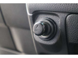 シガーソケットが付いているので、車から電源を取ることが出来ます!