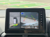 車を空から見たような映像が映る、アラウンドビューモニターで車両周辺の安全確認も一目でできます!小さなお子様や障害物も確認できるので、運転のし易さだけではなく事故防止にも役立ちます♪