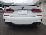 BMW正規販売店のお車は、全てのお車にBMW認定中古車保証書が発行されます。保証約款もございますので、保証内容が明確でございます。お客様にご安心してお乗り頂けますよう、全力でお客様をサポート致します。