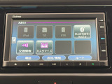 ★スマートフォンのような操作感の静電式タッチパネル。