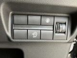 アイドリングストップ搭載!信号待ちなどの停車の際に自動でエンジンが停止してくれるので燃費の向上が期待できます♪
