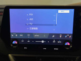 G-Link契約でご利用いただけるセンター通信型のナビ機能「コネクティッドナビ」を装備。従来のナビゲーションよりもリアルタイムな情報提供を可能にしました。