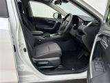 見通しのよいすっきりとした視界で、誰でも運転しやすいです。運転のしやすさは疲れにくさにも繋がりますよ♪