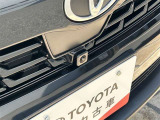 パノラミックビューモニター付きです。車両を上から見たような映像をディスプレイオーディオ画面に表示。運転席からの目視だけでは見にくい、車両周辺の状況をリアルタイムでしっかり確認できます。
