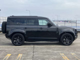 【プライバシーガラス メーカーop価格￥85000】プライバシーガラスにより車全体を引き締まった印象にします。もちろん、防犯にも繋がります。