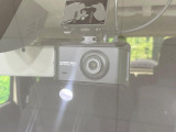 【ドライブレコーダー】ドライブレコーダー装備!走行中はもちろん、あおり運転や事故に遭遇した際、映像で記録し、万一のリスクに備えます。※記録用SDカードはお客様ご自身でご準備いただく必要があります。