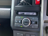オートエアコン付きなので車内も快適