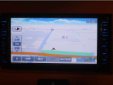 ナビゲーションを装備。タッチパネル式で使いやすく、お出かけも楽々です♪