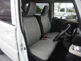 シートリフター付きなので様々な体格の方が運転できます!