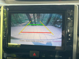 【バックカメラ】駐車時に後方がリアルタイム映像で確認できます。大型商業施設や立体駐車場での駐車時や、夜間のバック時に大活躍!運転スキルに関わらず、今や必須となった装備のひとつです!