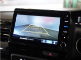 ◆リアワイドカメラシステム◆3種類の表示で後方確認をサポート♪セレクトレバーを「R」の位置に入れるとカメラ画像に切り替え。ノーマルビューでは従来のリアカメラと同様の標準的なビューで表示します!