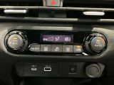 車外の明るさに応じでライトを点灯、消灯してくれるオートライト機能です☆お天気の良い昼間のトンネル走行などオートにしてると便利で安心です☆エンジン停止時にライトの消し忘れも無くなります☆