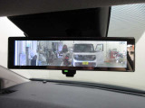 荷物や人の頭等で後ろが見えなくても安心!カメラで確認できるスマートルームミラー!!