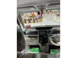 フロントガラスも広く視界が良くて運転しやすいです!!