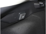 非常時やキャンプなどに役立つAC100Vコンセント付きです。