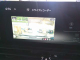 ドライブレコーダーの映像も映す事が可能です。