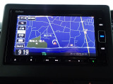 ホンダ純正ナビなのでダッシュボードにスッキリと収まっています。土地勘の無い所でも道に迷わず安心ですね!