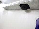 バックカメラが付いているので後方確認が非常にしやすいです。今や運転初心者も熟練者も必須装備!ついていて損はないですね♪