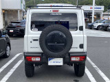 広々とした車内空間に優れた燃費性能。更にデザインも上質で人気のお車です!