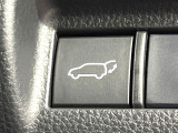 【パワーバックドア】スマートキーや運転席のボタンを押すだけでリアゲートが自動で開閉します!荷物を持っている時や、高い位置にあるバックドアを閉める際に便利な機能です♪