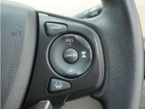 ◆アダプティブクルーズコントロール◆予め設定した車速内でクルマが自動的に加減速。前走車との適切な車間距離を維持しながら追従走行します。【LKAS】車線維持支援システムでステアリング操作を支援。