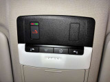 【SOSコール】スイッチを押すだけでオペレーターに接続。警察や消防に連絡し、緊急車両を手配。クルマの位置情報も共有されます☆