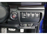 LEDアクセサリーライナー装備。常時点灯して歩行者等に車の存在をアピールします。事故率の低減につながります。
