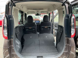 ラゲッジルームです。後席を倒せば大きな荷物も積み込み可能です。