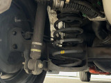 お車を安心してお乗りいただく為には、足回りの定期点検が欠かせません。サービスサポート(有償保証)では無料点検もご提供しており、安心のカーライフをお過ごしいただけるサポート体制が整っています。