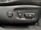 【パワーシート】電動でシートポジションの変更が可能です。手動式より細かくシート設定が可能ですのでより快適な姿勢でドライブを楽しんで頂けるでしょう。