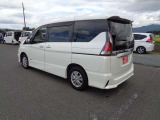 スタッフはスポーツカー、クロカン系、ミニバン系などクルマのカスタムが好きです!会社のイベントとしてドリフトや走行会参加も進んで行っております。
