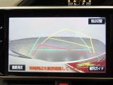 バックガイドモニターで、後方を確認しながら安心して駐車することができます。運転初心者も熟練者も必須の機能ですよ!
