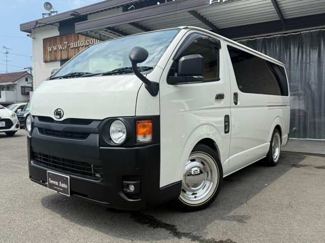 トヨタ ハイエースバン 