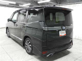 走りにこだわりながら収納力も持ち合わせたお車です。荷物を載せて軽快なドライブを楽しめますよ♪