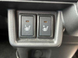 【シートヒーター】エアコンの温風で体を温めることとは異なり、車内の乾燥を防ぎつつ体もポカポカです♪