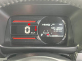 ランプ色で運転状態を表示しエコドライブをサポートするメーター!発電状況バッテリー残量なども一目瞭然!