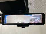 【スマートルームミラー】ルームミラー上に車体後方カメラの映像を映し出すことで車内定員、荷物状況に影響をうけません★