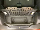 WEB掲載時にはお車に付いている装備と、様々な写真をたくさん載せるように心がけております。1台1台特徴をとらえたキャッチコメントを掲載しています。
