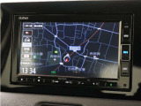 純正スタンダードインターナビ(VXM-214VFi)&バックカメラが装備されているので、普段の使い勝手もロングドライブも快適です。
