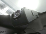 【ドラレコ搭載車】今や必需品のドライブレコーダー搭載車です。万が一のトラブルのときにも役に立つドライブレコーダーを装備しています。側面衝突や幅寄せ・割り込み対策に!