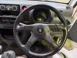 傷等も中古車なので多少ございますがその分どーーんとお買い得価格でご案内!