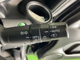 【オートライト(AUTO)】外の明るさをシステムが感知して、自動でヘッドライトが点灯します!ヘッドライトをつけ忘れを防ぐ便利機能です