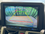 【バックカメラ】駐車時に後方がリアルタイム映像で確認できます。大型商業施設や立体駐車場での駐車時や、夜間のバック時に大活躍!運転スキルに関わらず、今や必須となった装備のひとつです!