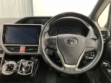 見通しのよいすっきりとした視界で、誰でも運転しやすいです。運転のしやすさは疲れにくさにも繋がりますよ♪